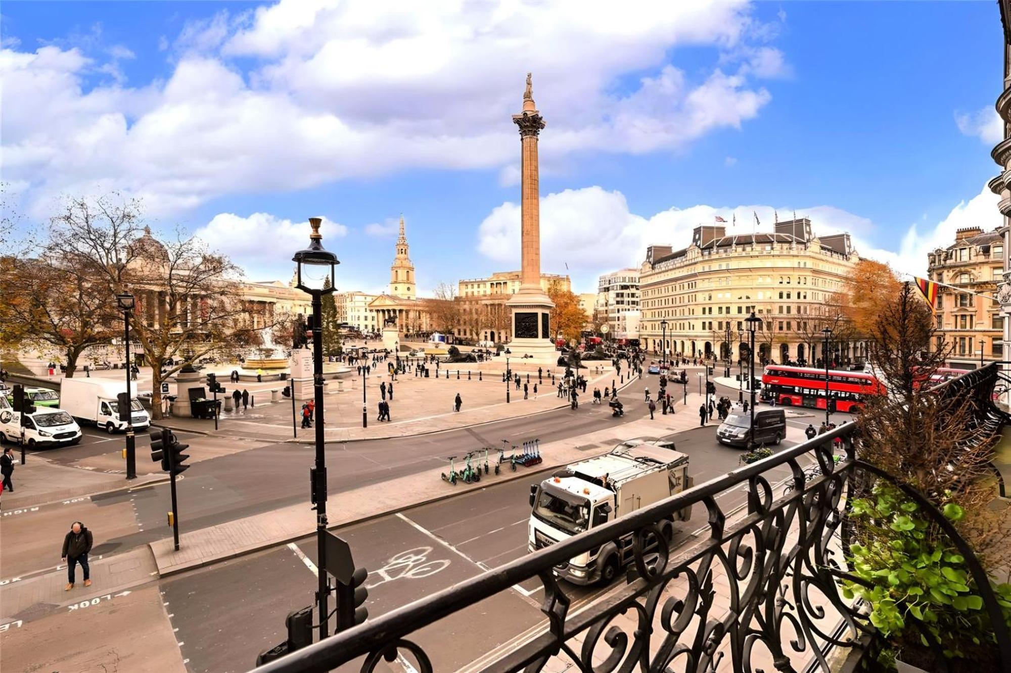 Welcome London - Trafalgar Square Buitenkant foto
